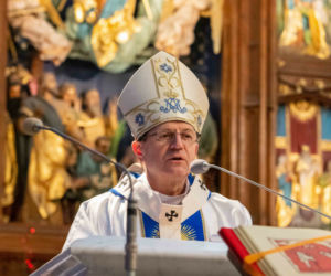 Arcybiskup Tadeusz Wojda zastąpił Głódzia. Kim jest i ile zarobi za posługę w kościele?