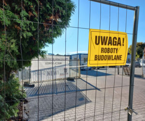 Ciężki sprzęt i gruzowisko. Powstanie nowa komenda policji w Lesznie za ponad 100 mln złotych