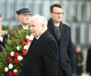 Polacy mówią dość! Kaczyński i Tusk na emeryturę
