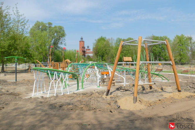 Realizacja projektu pod nazwą „Rozwój infrastruktury turystycznej i sportowej na terenie Miasta i Gminy Łosice” postępuje!