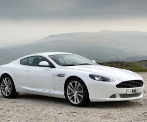 Aston Martin DB9