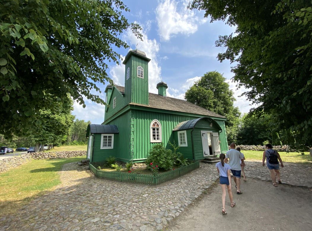 Kruszyniany - mizar, meczet, tradycyjna architektura i nieskalana przyroda