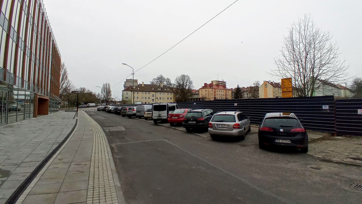 Przy ulicy Janosika wycięto dziesiątki drzew