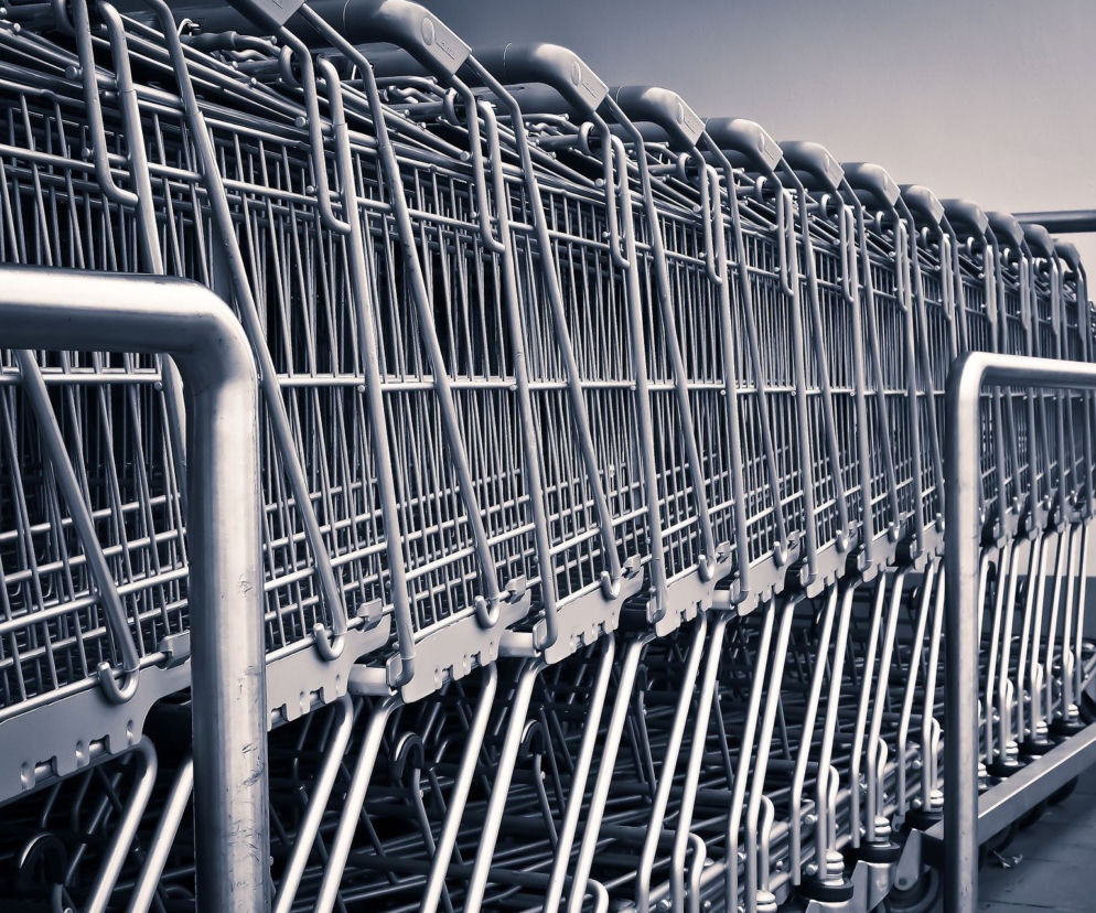 Lublin. Sklepy otwarte całą dobę: Biedronka, Lidl. Godziny zakupów przed Wielkanocą 2021