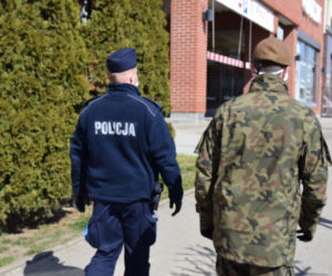 Patrol policji i WOT w Elblągu 2