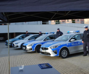 Policja w Ropczycach ma nowe radiowozy