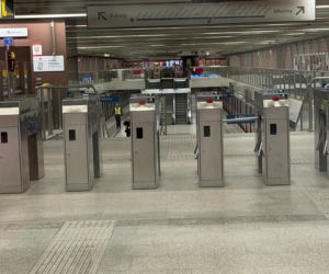 Wypadek śmiertelny w metrze! Duże utrudnienia dla podróżnych