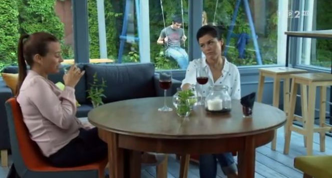 M jak miłość, odcinek 1328, Kinga (Katarzyna Cichopek), Magda (Anna Mucha)