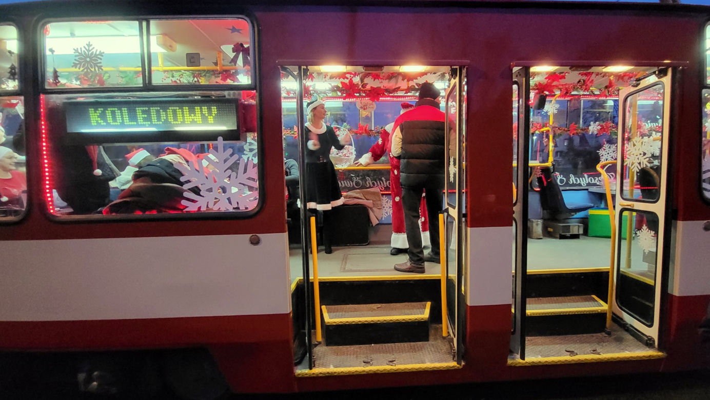 Świąteczny tramwaj na ulicach Gorzowa