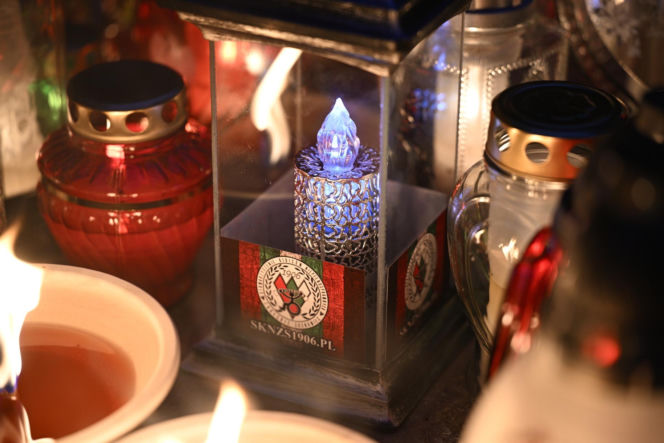 Tak wygląda grób Jacka Magiery po pogrzebie