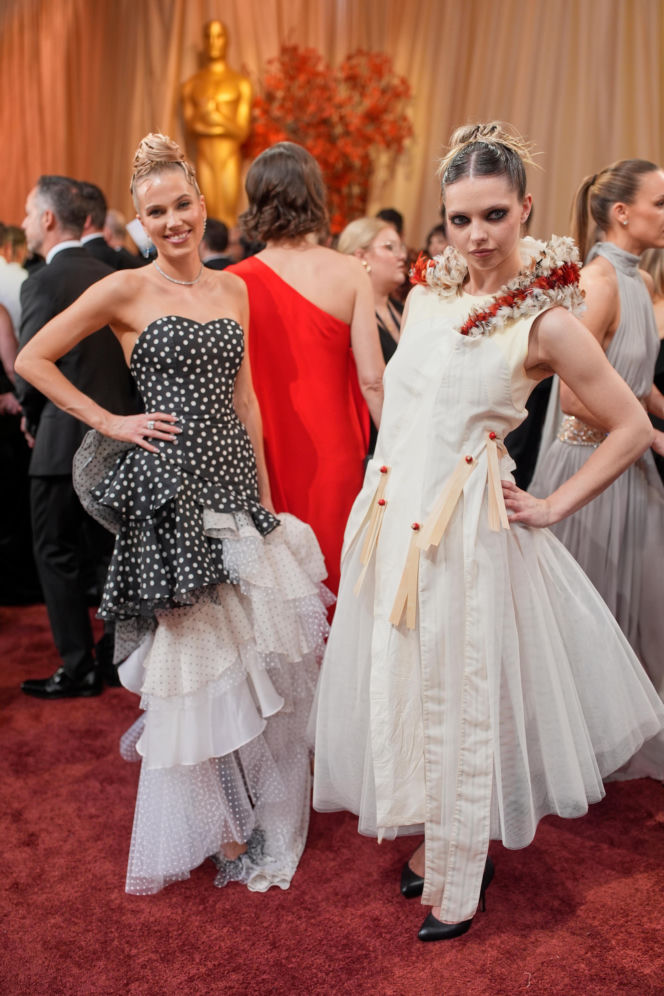 Thea Sofie Loch Næss, Lea Myren