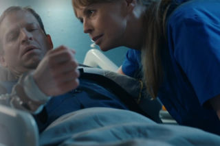 Barwy szczęścia, odcinek 3317: Wariatka Agnieszka wróci do uwolnionego Łukasza! Zostanie jego pielęgniarką w szpitalu - ZDJĘCIA