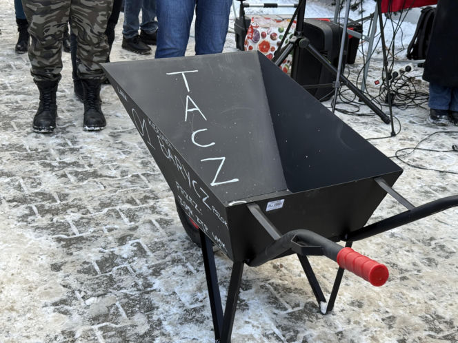 Protest przeciw Stefie Czystego Transportu w Krakowie