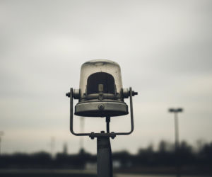 Dlaczego wyją syreny alarmowe we Wrocławiu w piątek, 19 grudnia? Służby wydały komunikat