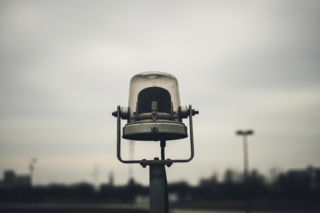 Dlaczego wyją syreny alarmowe we Wrocławiu w piątek, 19 grudnia? Służby wydały komunikat