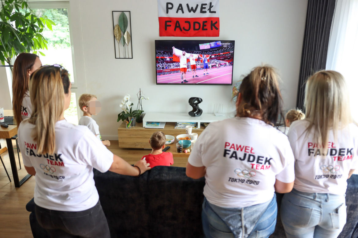 Rodzina Pawła Fajdka w euforii po medalu