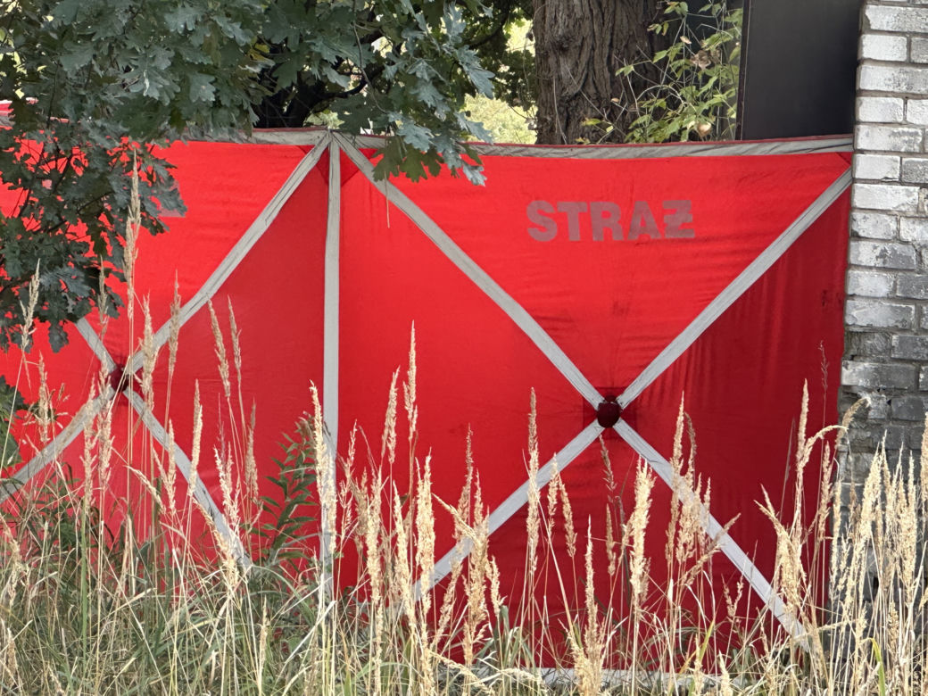 Tragedia na warszawskiej Białołęce. Mężczyzna wszedł do stacji transformatorowej. Nie żyje