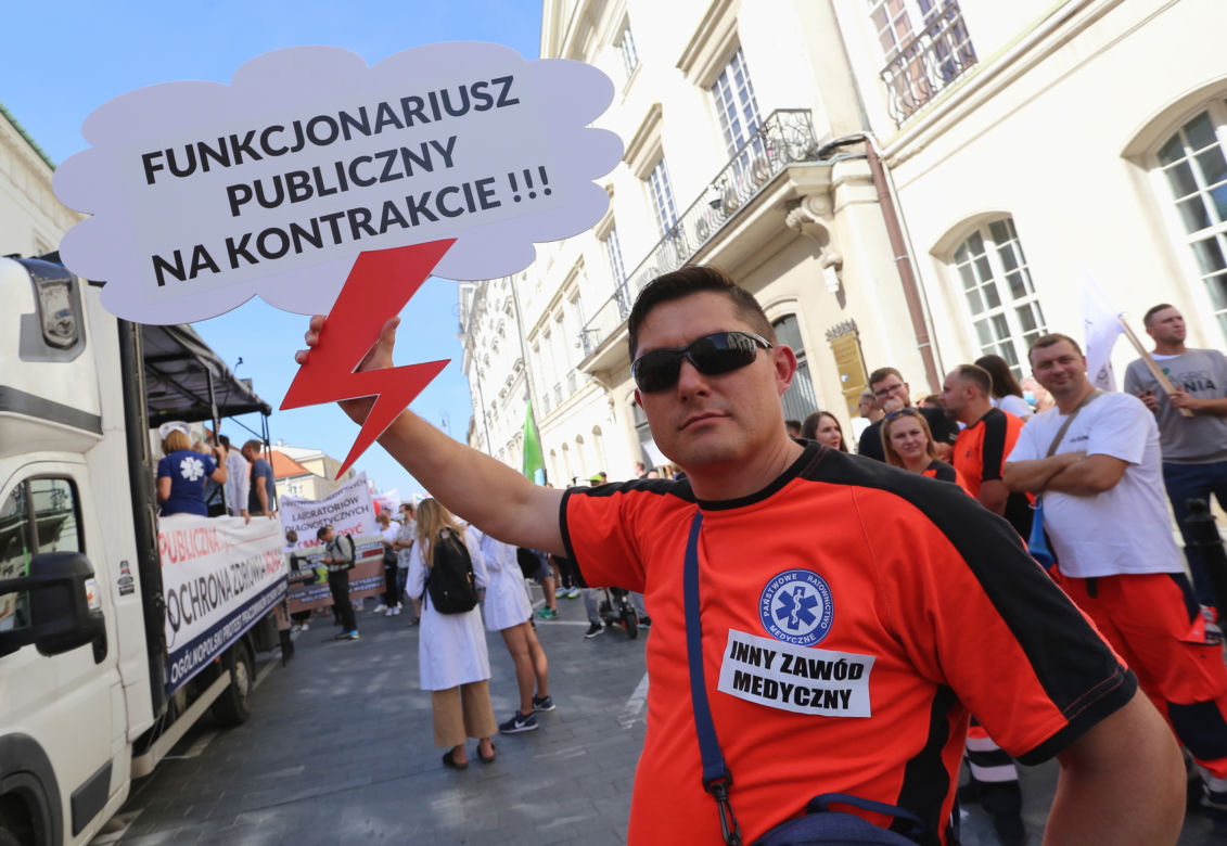 Protest pracowników służby zdrowia w Warszawie