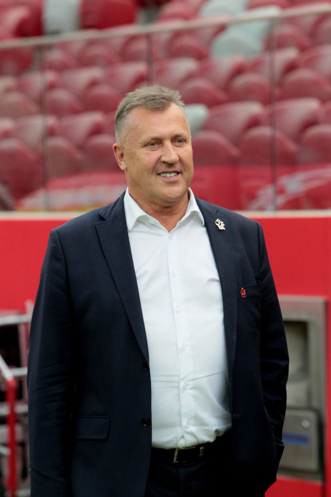 Cezary Kulesza i jego nowa fryzura