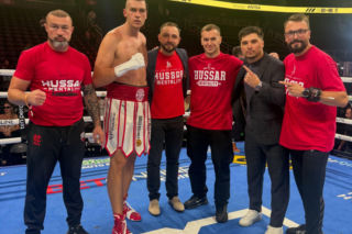 Damian Knyba posłał na deski Andy’ego Ruiza Jr. w Newark