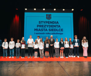Najzdolniejsi uczniowie odebrali stypendia Prezydenta Miasta Siedlce