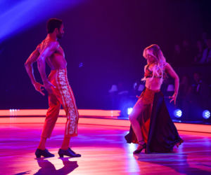 Gamou Fall i przepiekne tancerki w TzG