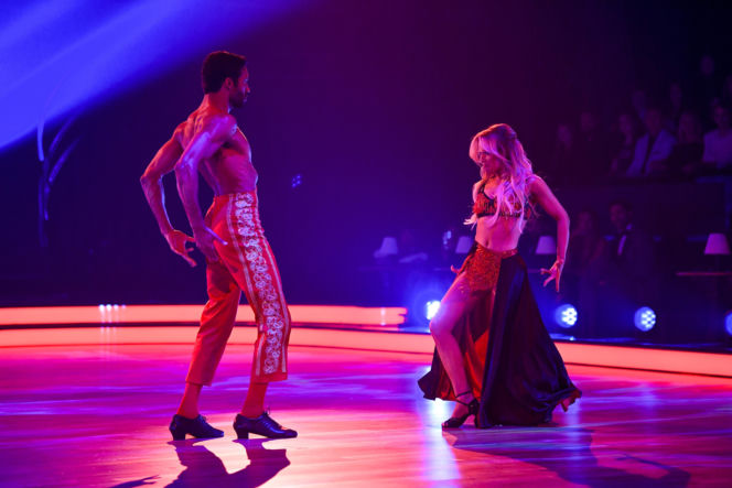 Gamou Fall i przepiekne tancerki w TzG