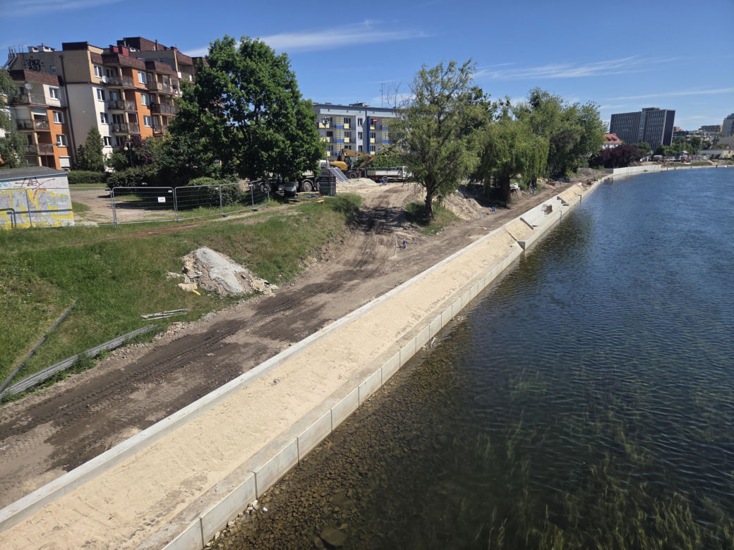Rewitalizacja bulwarów nad Brdą. Umocnione nabrzeże i nowe ścieżki!