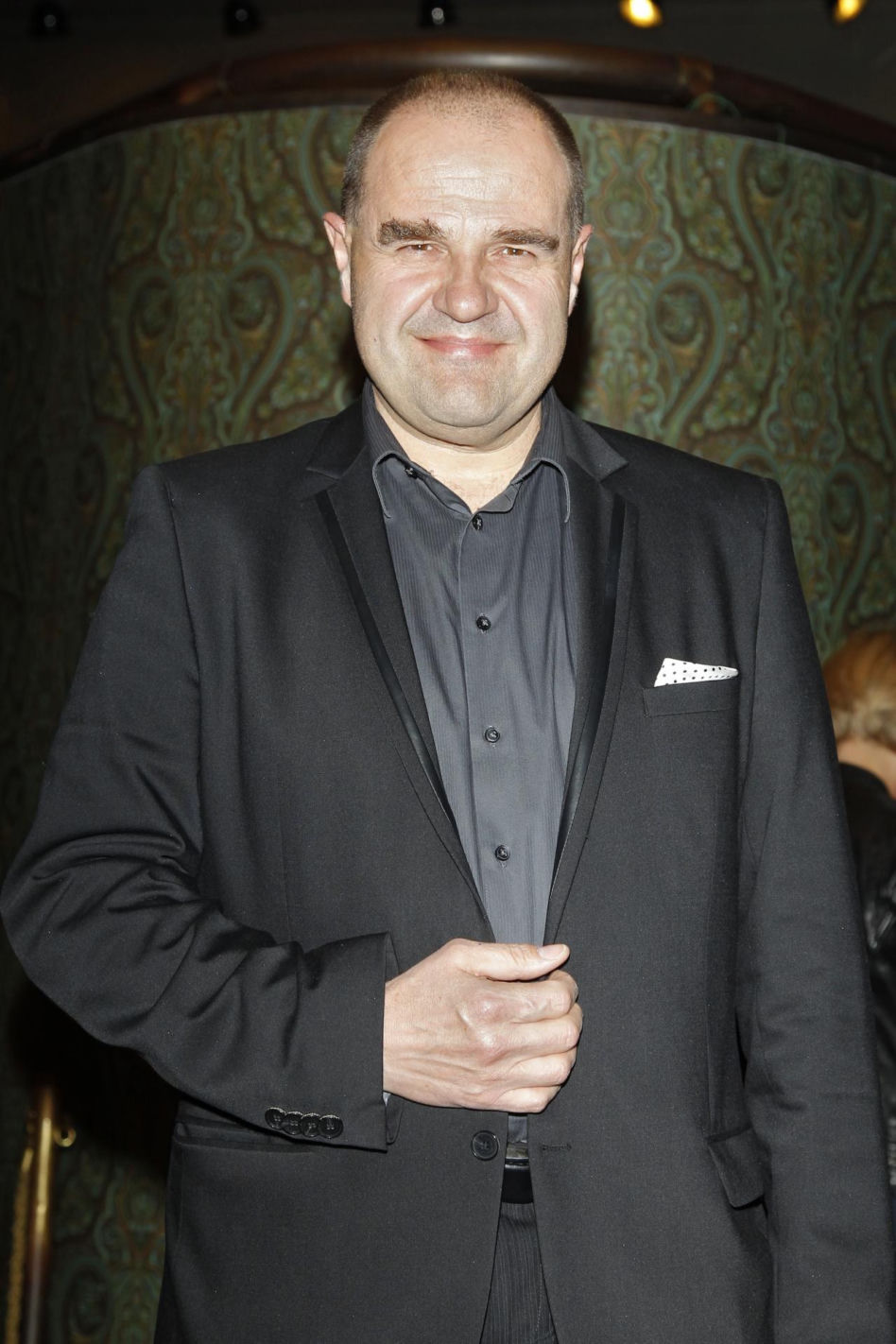 Tak się zmienił Cezary Żak. Wygląda jak bezdomny