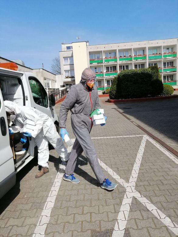 Kaliskie schronisko dla zwierząt wspiera DPS. Pracownicy przekazali niezbędny sprzęt