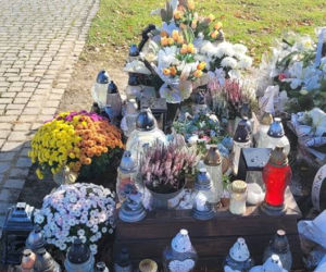 Tak wygląda grób Izy i Leosia