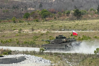 Polska załoga Abramsa w Fort Moore na Sullivan Cup