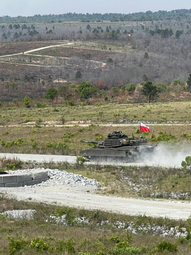 Polska załoga Abramsa w Fort Moore na Sullivan Cup