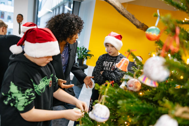 Omenaa Mensah i Rafał Brzoska umieją w prezenty. Wydali 1,7 mln złotych