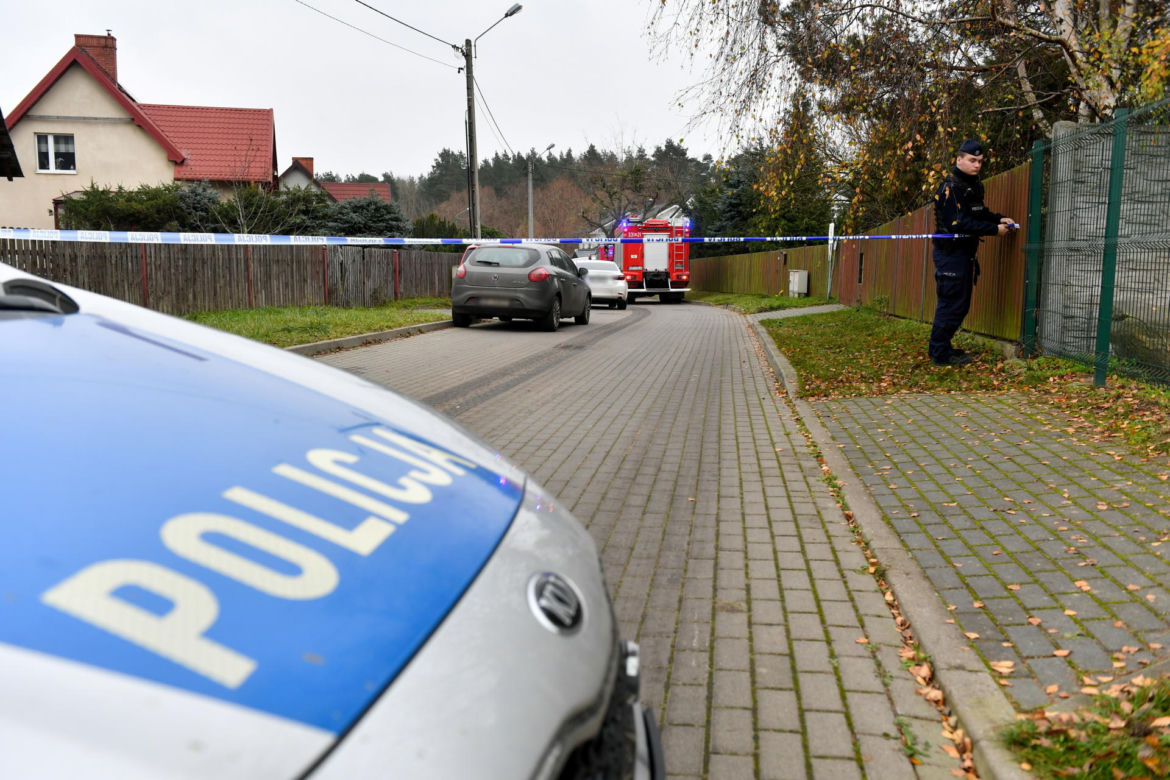 Strzelanina w Straszynie. Jedna osoba nie żyje. Policjant ranny