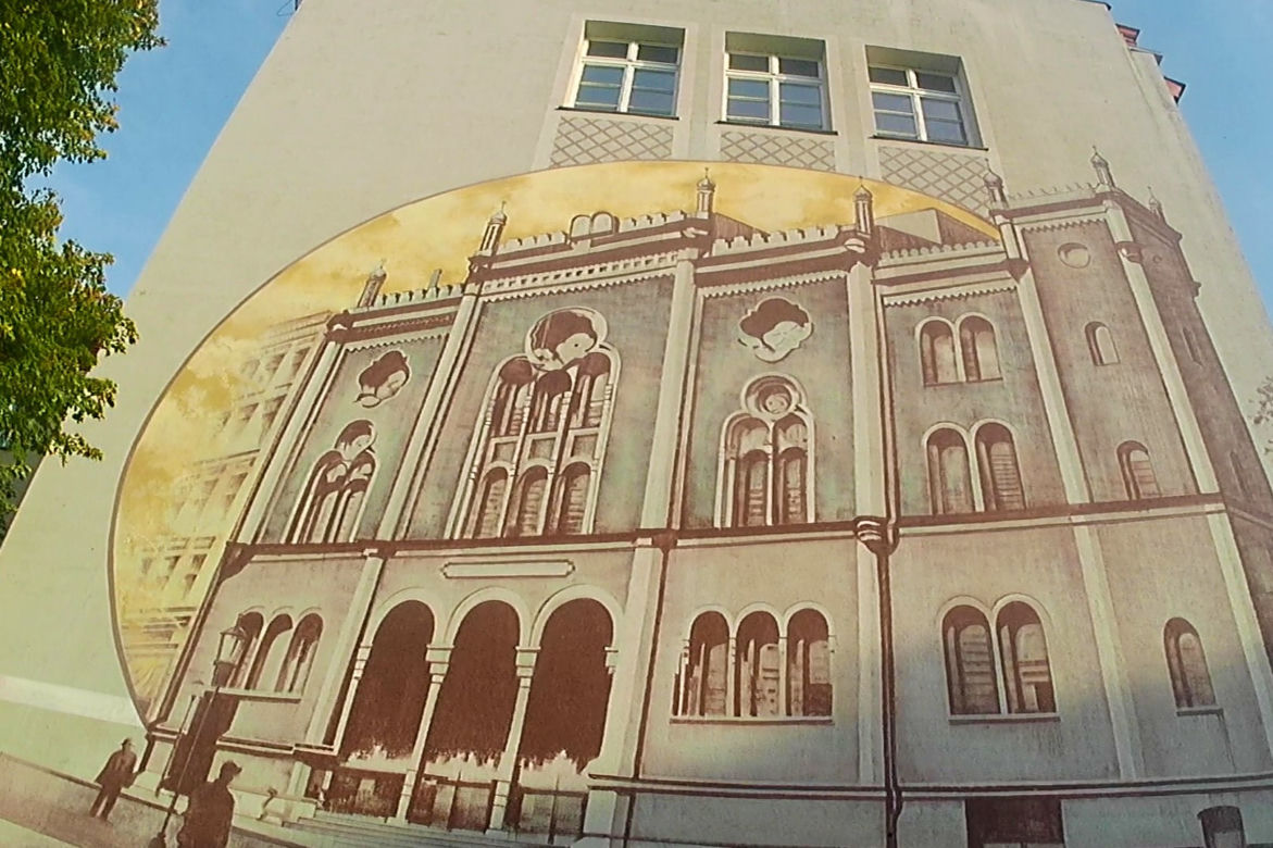 Wyjątkowy mural w centrum Szczecina już gotowy. Będzie przypominał o historycznym miejscu i wydarzeniach sprzed lat