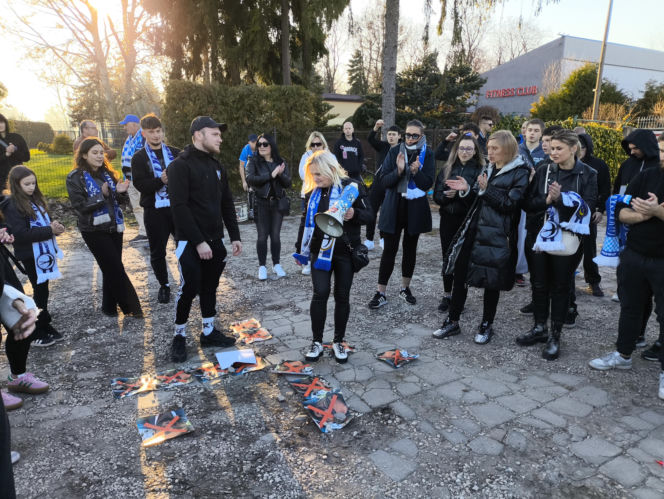 Smutny dzień dla tarnowskiego żużla. Kibice żegnają Unię Tarnów