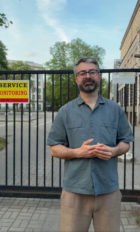 Radny chce oddać mieszkańcom parking przed urzędem dzielnicy. „Więcej szkody niż pożytku”