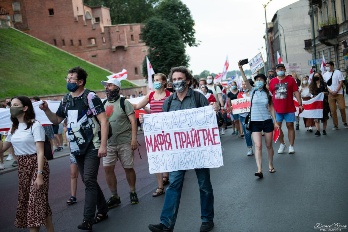 Marsz solidarności z Białorusinami w Krakowie