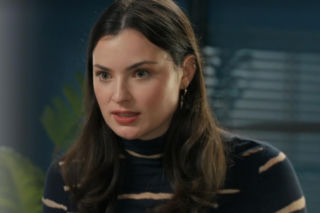 Barwy szczęścia, odcinek 3362: Spokój Weroniki kończy się z chwilą, gdy Marcin przyłapuje ją na odbiorze narkotyków od dilera