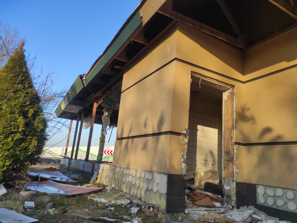 McDonald's jak z horroru w sercu Polski. Aż ciężko go rozpoznać! Co tam się stało?