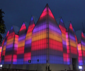 Pokaz iluminacji Filharmonii w Szczecinie z okazji Święta Muzyki