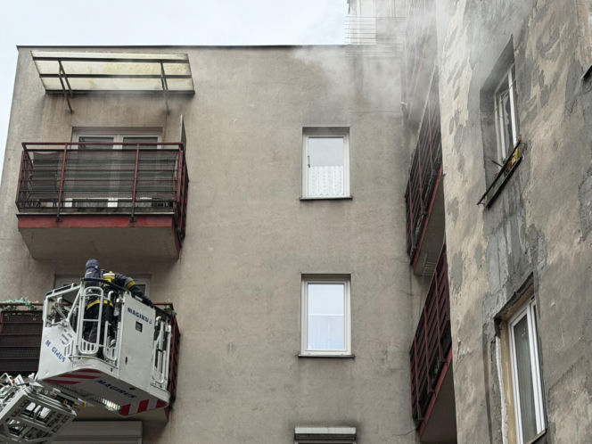 Tragiczny pożar na Pradze-Północ. Zwęglone zwłoki w mieszkaniu. Dwie osoby ranne w tym dziecko
