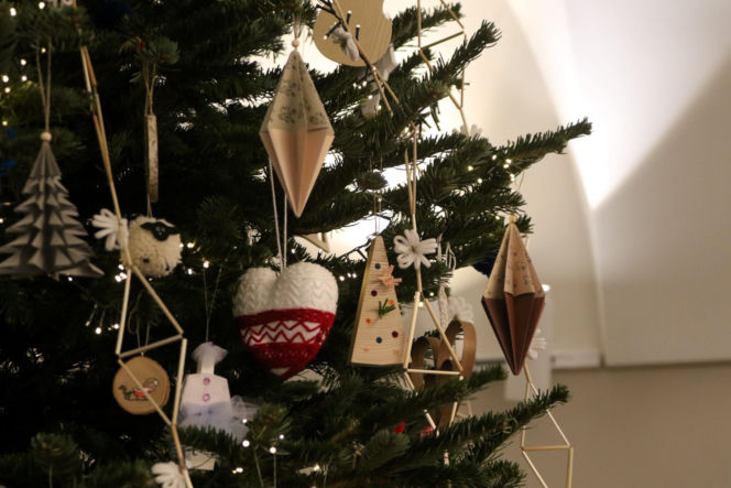 W Pałacu Prezydenckim już święta. Marta Nawrocka z rodziną ubierała choinkę