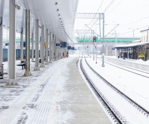 Zima uderzyła w kolej. Pociągi opóźnione nawet o kilka godzin  