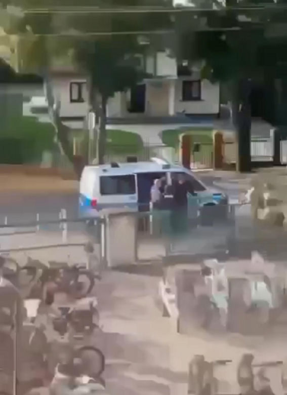 Kolejny koszmar w szkole. 15-latek miał przy sobie trzy noże! Zaatakował dyrektora, jedna osoba nie żyje