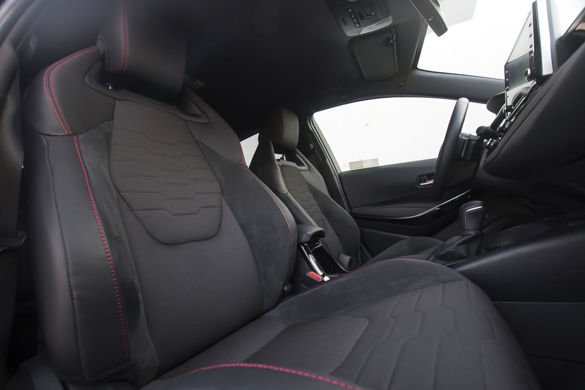 Toyota Corolla Hatchback 2.0 Hybrid 180 KM e-CVT Selection