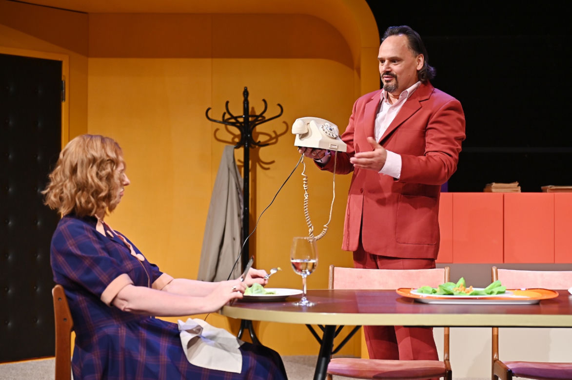 Kim jest pan Schmitt w Teatrze Wybrzeże