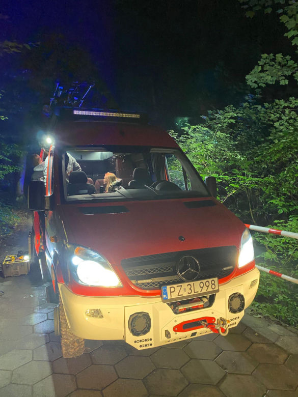 Nocna akcja służb nad Jeziorem Łoniewskim 