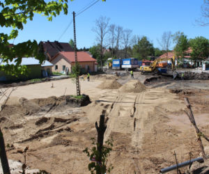 Budowa pawilonu handlowo-usługowego w Dywitach. Otworzą tam Biedronkę [ZDJĘCIA]